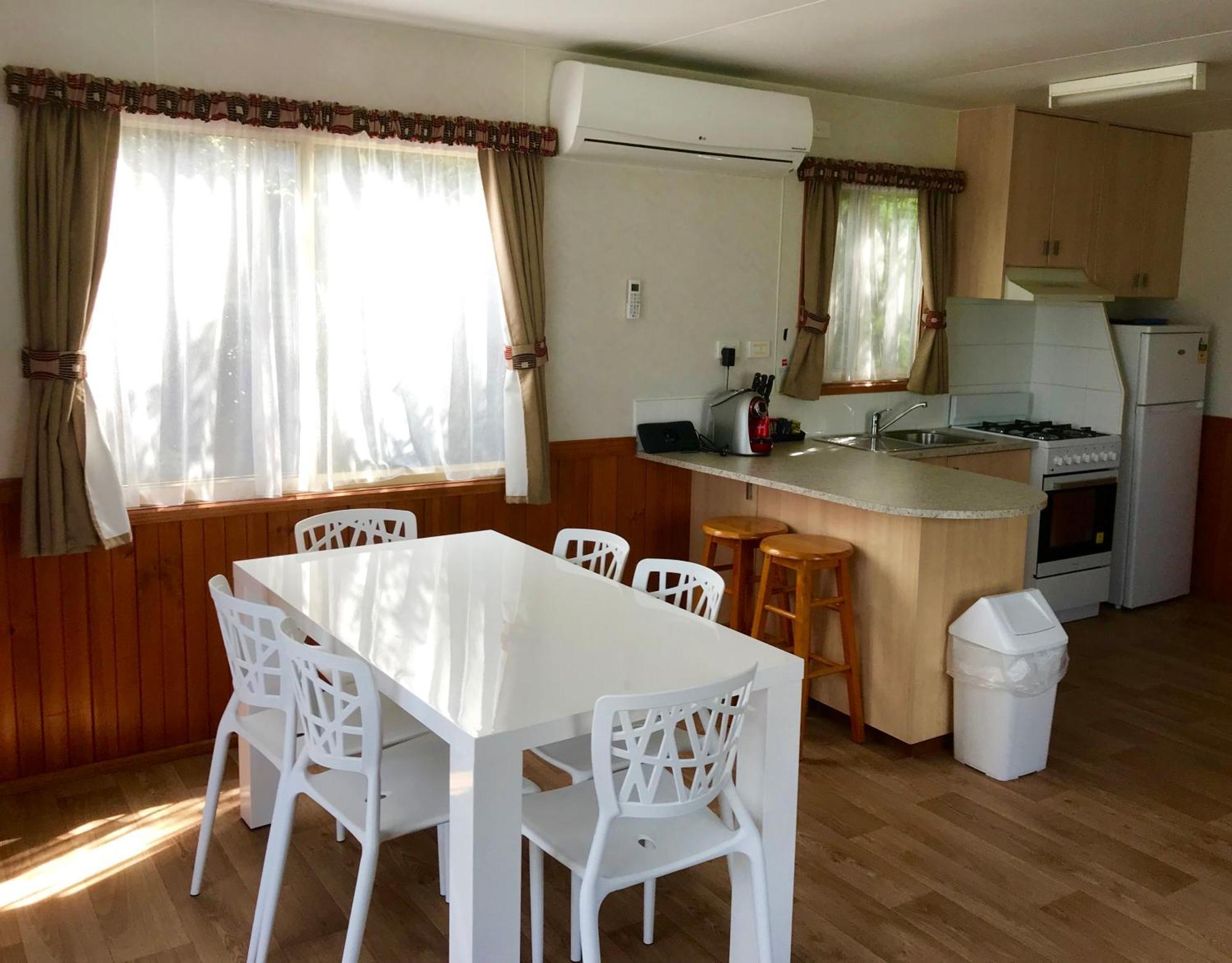 Toora Tourist Park Hotel ภายนอก รูปภาพ