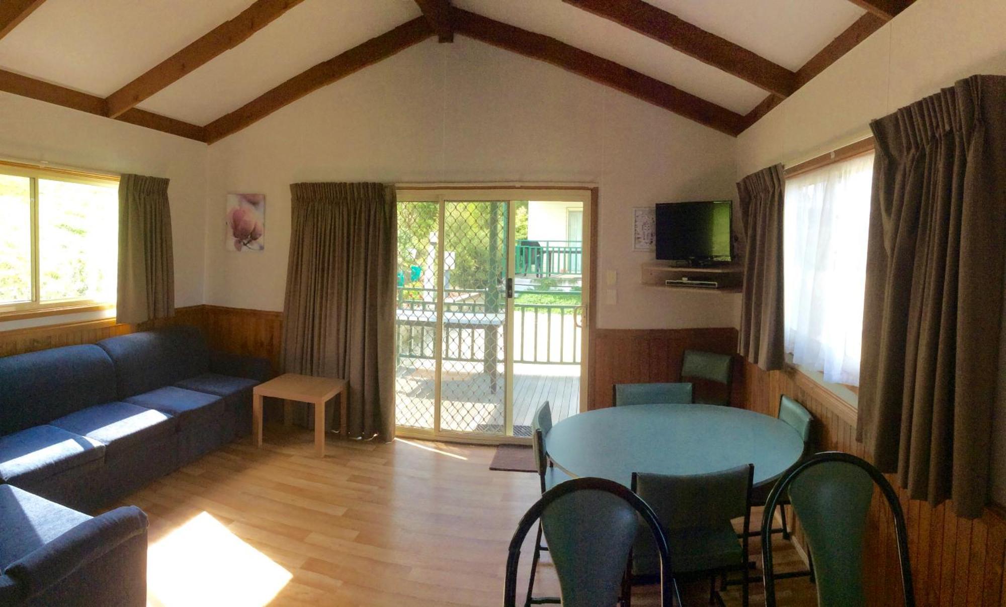 Toora Tourist Park Hotel ภายนอก รูปภาพ